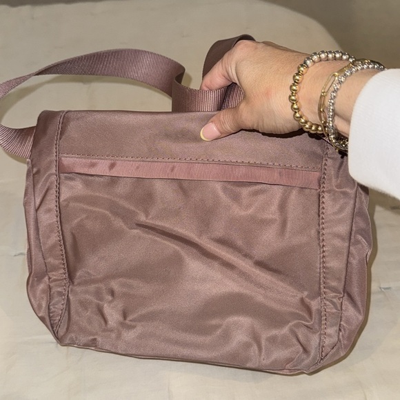 Lululemon Festival Bag II Dusty Rose Mauve Crossbody Bag Purse 5L - Picture 7 of 10